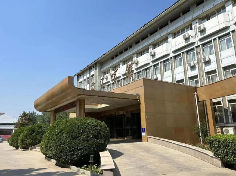 » 10. 石家庄一男子去年在被监视居住期间离世：同案人肋骨骨折，称遭刑讯逼供2022年7月20日，34岁的暴钦瑞在被执行指定监视居所居住期间离世