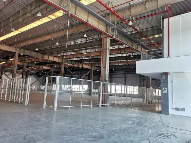 » 2、众泰汽车杭州工厂已被国资永康产投接手9月中下旬的杭州，仍被炎热所包裹