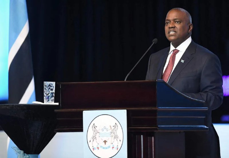 » 12、博茨瓦纳对德国喊话：对付我们的动物政策，不如送你2万头大象据德国《图片报》4月2日报道，博茨瓦纳总统莫克维齐·马西西表示，为了表达对德国绿党的不满，该国打算赠送2万头野生大象给德国，并要求这些动物像在非洲一样得到自由放养