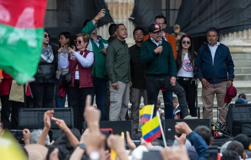 » 6、哥伦比亚和以色列断交当地时间5月1日，哥伦比亚总统佩特罗在演讲中宣布，2日将与以色列断绝外交关系，以抗议以色列在加沙地带的种族灭绝行为