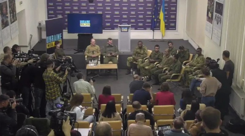 » 6、基辅举办各国战俘见面会 尼泊尔、古巴等国士兵出席当地时间周五，乌克兰首都基辅举行了一场特别的新闻发布会，出席发布会的除了乌克兰和西方媒体外，主角是一群来自“全球南方国家”的战俘，黄种人、黑种人和白种人都有，这些人在加入俄军阵营后在作战中被俘，包括5名尼泊尔人，1名索马里人，1名塞拉利昂人和1名古巴人