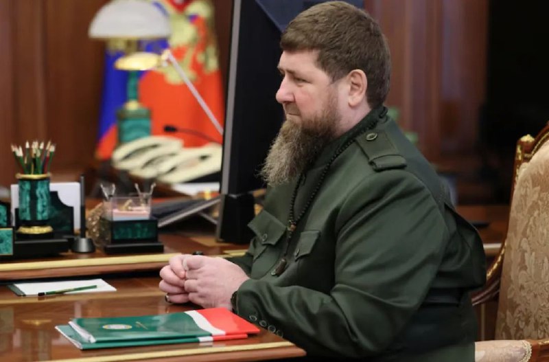 » 2. 卡德罗夫：3000名瓦格纳士兵加入车臣特种部队俄罗斯《论据与事实》周报网站4月6日报道，俄罗斯车臣地区领导人拉姆赞·卡德罗夫在“电报”社交平台上宣布，3000名瓦格纳集团的战斗人员将加入车臣“阿赫马特”特种部队