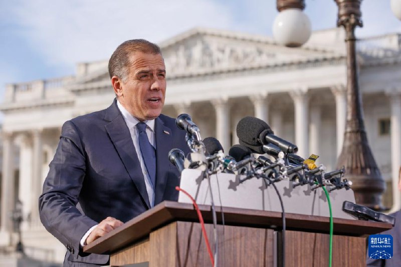 » 5. 拜登儿子对9项税务问题认罪美国总统拜登之子亨特·拜登5日在加利福尼亚州洛杉矶一家联邦法院举行的税务犯罪审理中对全部9项指控认罪