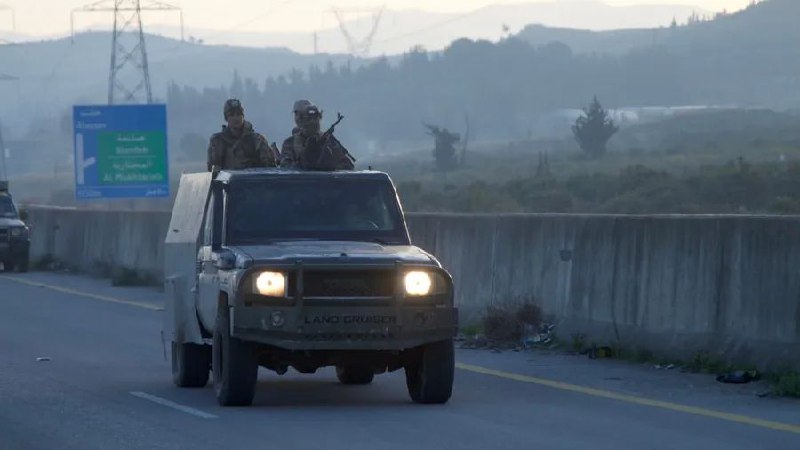 » 5. 叙利亚重新爆发冲突 忠于前政府力量攻击现政权据新华社消息，联合国官员3月8日发表声明，敦促叙利亚冲突各方立即停止在叙西部沿海和中部地区的敌对行动，切实保护平民、维护民用基础设施并确保人道主义救援行动正常开展