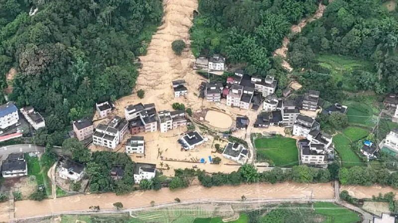 » 6、提前预警转移57人！广东成功避险一起山体滑坡6月13日17时，茂名市自然资源局、茂名市气象局联合发布信宜市全域地质灾害气象风险二级预警