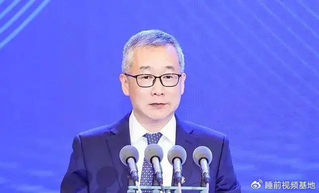 » 2. 上海保险交易所董事长到北京失联 证实已倒台据中央纪委国家监委驻国家金融监督管理总局纪检监察组、北京市纪委监委5月7日消息：国家金融监督管理总局投诉调解中心筹备组组长任春生涉嫌严重违纪违法，目前正接受中央纪委国家监委驻国家金融监督管理总局纪检监察组纪律审查和北京市通州区监委监察调查