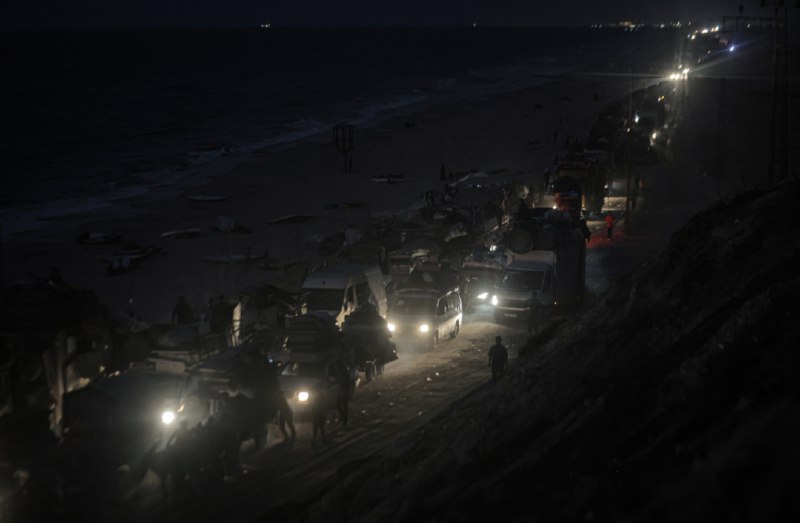 » 8、以色列坦克已攻入加沙城据新华社报道，以色列军方15日夜间对加沙城发动地面进攻