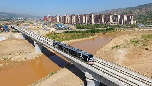 » 2. 中央批天水市借债建有轨电车：浪费资金 形式主义2018年以来，天水市通过PPP模式，规划投融资90亿元建设“有轨电车”一期和二期工程