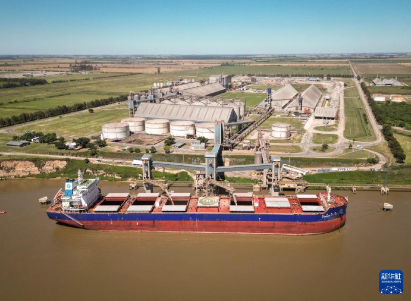 » 7、 阿根廷首次向中国出口小麦一艘装载6.5万吨阿根廷小麦的货轮13日从该国圣菲省廷布埃斯港启航前往中国