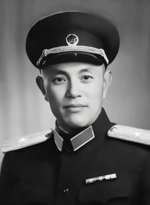 » 7、老红军张力雄111岁去世 最后一个参加过长征的开国少将开国少将、原福州军区顾问张力雄将军，因病医治无效，于2024年4月2日下午在江苏南京逝世，享年111岁