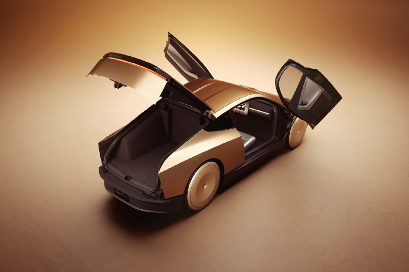 » 5. 马斯克推出无方向盘自动驾驶出租车10月11日，特斯拉推出名为CyberCab的无人驾驶出租车，预计车辆成本将低于30，000美元，并将于2026年投入生产