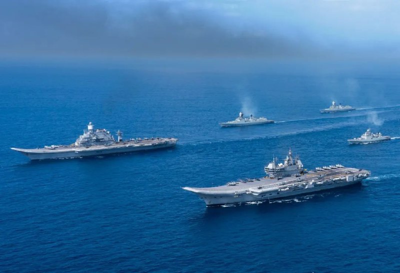 » 7、印度海军第一次展示双航母编队印度《经济时报》21日称，“米兰2024”多国海军演习从2月19日到27日举行，来自50多个国家的海军参与了这次“印度史上最大规模的海军联合演习”
