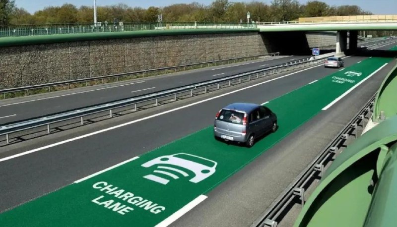 » 16. 美国首条无线充电公路投入试用：汽车边跑边充电北美第一条感应充电公路在密歇根州底特律亮相