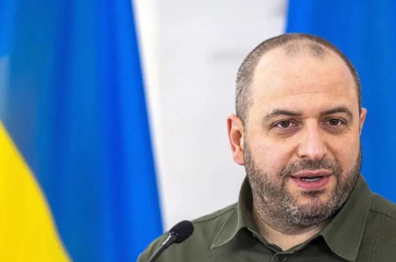 » 8、 乌克兰政府批准招募18至24岁人口参军 激励不强迫当地时间2月11日，乌克兰国防部长乌梅罗夫宣布，乌克兰政府已经于当天批准了有关招募和激励18至24岁乌克兰年轻人参军的计划