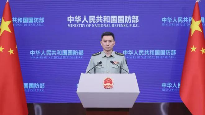 » 1、国防部对菲律宾喊话：做美国的敌人是危险的，但做美国的朋友可能是致命的5月8日下午，国防部新闻发言人张晓刚大校就近期涉军问题发布消息