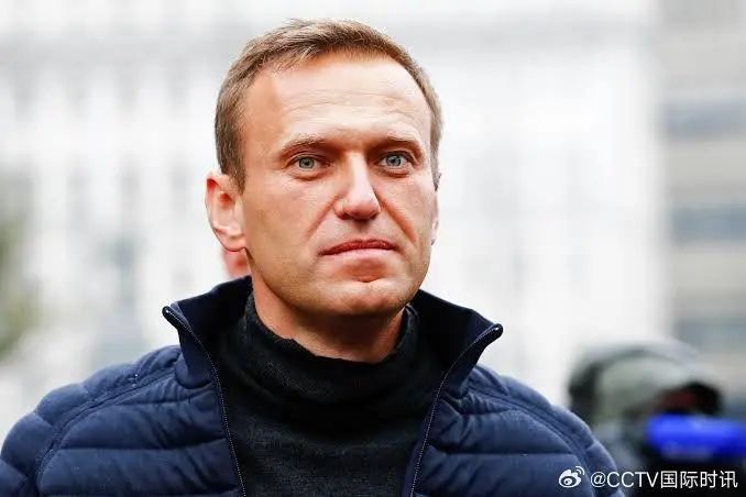 » 10. 俄反对派纳瓦利内狱中死亡俄罗斯监狱管理局最新发布公告称，正在监狱服刑的俄罗斯反对派人士纳瓦利内死亡