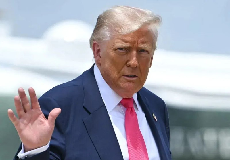 » 11、特朗普宣布对印尼征收19%关税  印尼对美国完全免税当地时间7月15日，美国总统特朗普在社交媒体平台上发文称，在与印尼总统普拉博沃会谈后，双方达成一项重要协议