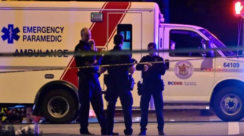 » 9、加拿大温哥华发生驾车冲撞人群事件 至少8人死加拿大温哥华警方26日午夜发布新闻公报说，正在调查当天发生的开车冲撞人群“大规模伤亡事件”