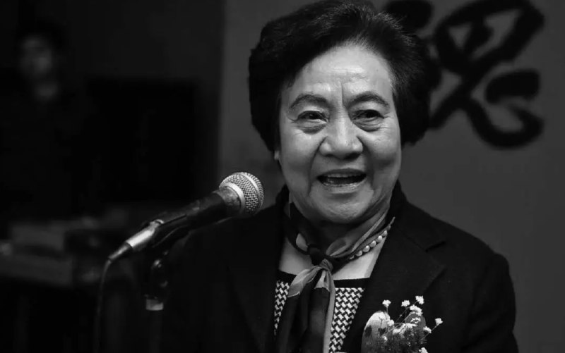 » 8. 吴桂贤逝世，享年 87 岁中国共产党员、退休干部、深圳市振兴陕西促进会首任会长、终身荣誉会长吴桂贤同志，因病医治无效，于 2025 年 4 月 25 日 5 时 58 分在深圳医院不幸逝世，享年 87 岁