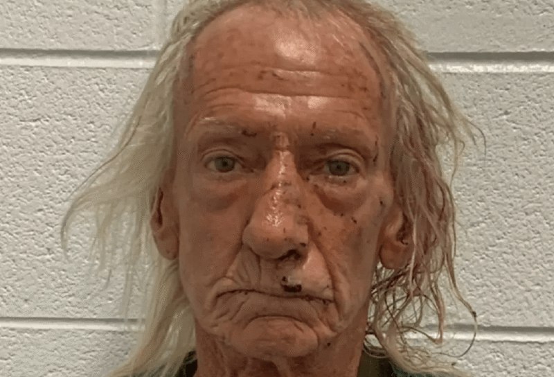 » 6. 美国男子刺死6岁巴勒斯坦裔男孩：连捅26刀 为仇恨犯罪当地时间14日，美国伊利诺伊州芝加哥郊区发生一起由巴以冲突引发的仇恨犯罪事件