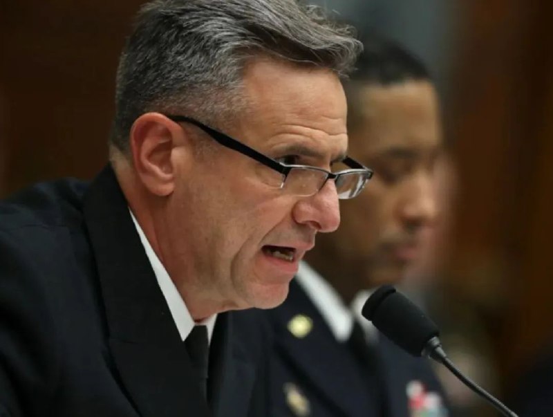 » 7、美国海军退役四星将军被捕 外包海军业务换退伍后工作当地时间5月31日，一名前美国海军作战副司令被捕，其涉嫌在指挥美国驻欧洲和非洲海军以及盟军联合部队司令部期间，将政府合同转交给一家公司，为自身换取利润丰厚的工作机会