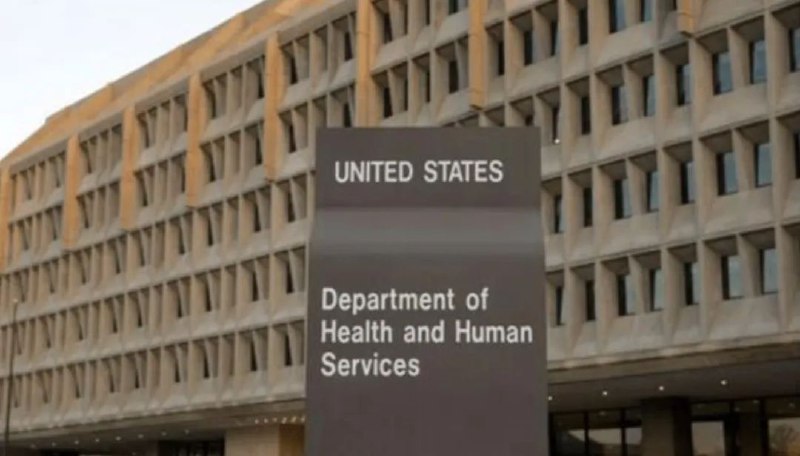 » 6、美国卫生与公共服务部从8.2万人减至6.2万新华社华盛顿3月27日电（记者熊茂伶　颜亮）美国卫生与公共服务部27日宣布将进行机构“重组”，裁减约1万名全职员工